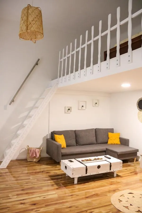 Budapest Avenue Apartment 0*,