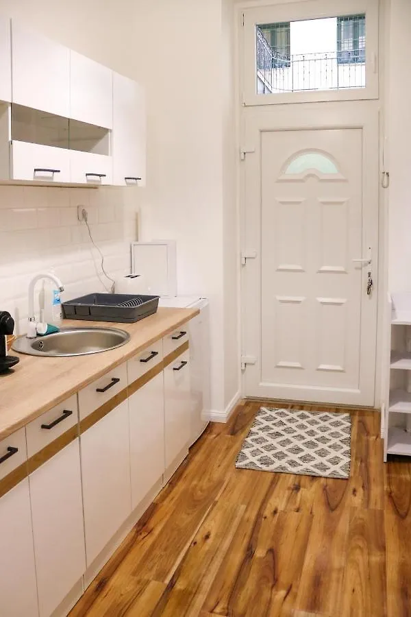Budapest Avenue Apartment
